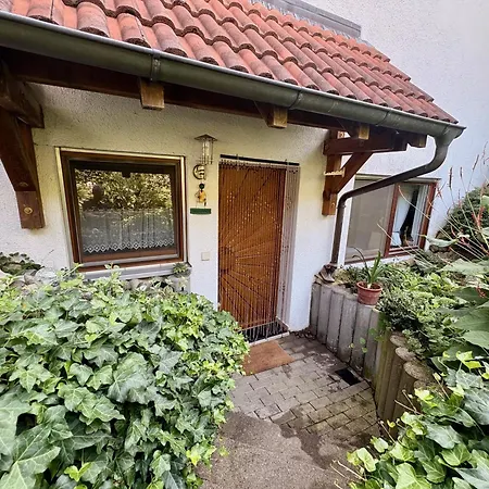 5 Minuten Zum Bodensee, 10 Minuten Zum Stadtzentrum, Sehr Ruhig, Kuehl Auch Bei Hitze * פרידריכסהאפן